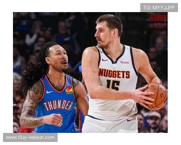 激烈鏖战的NBA季后赛揭示球星对决与赛场传奇瞬间